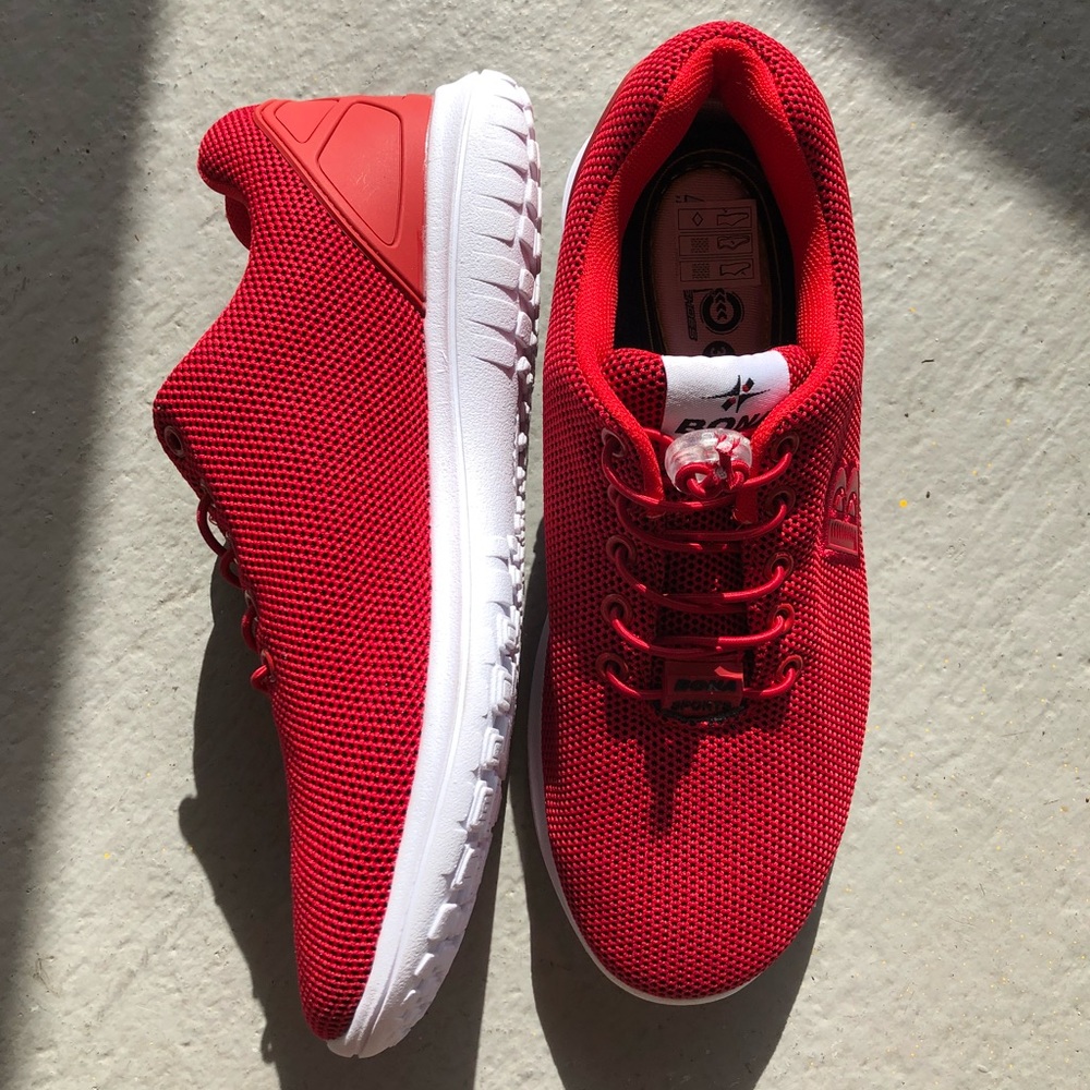 Running Shoes - Picture 2 of 4